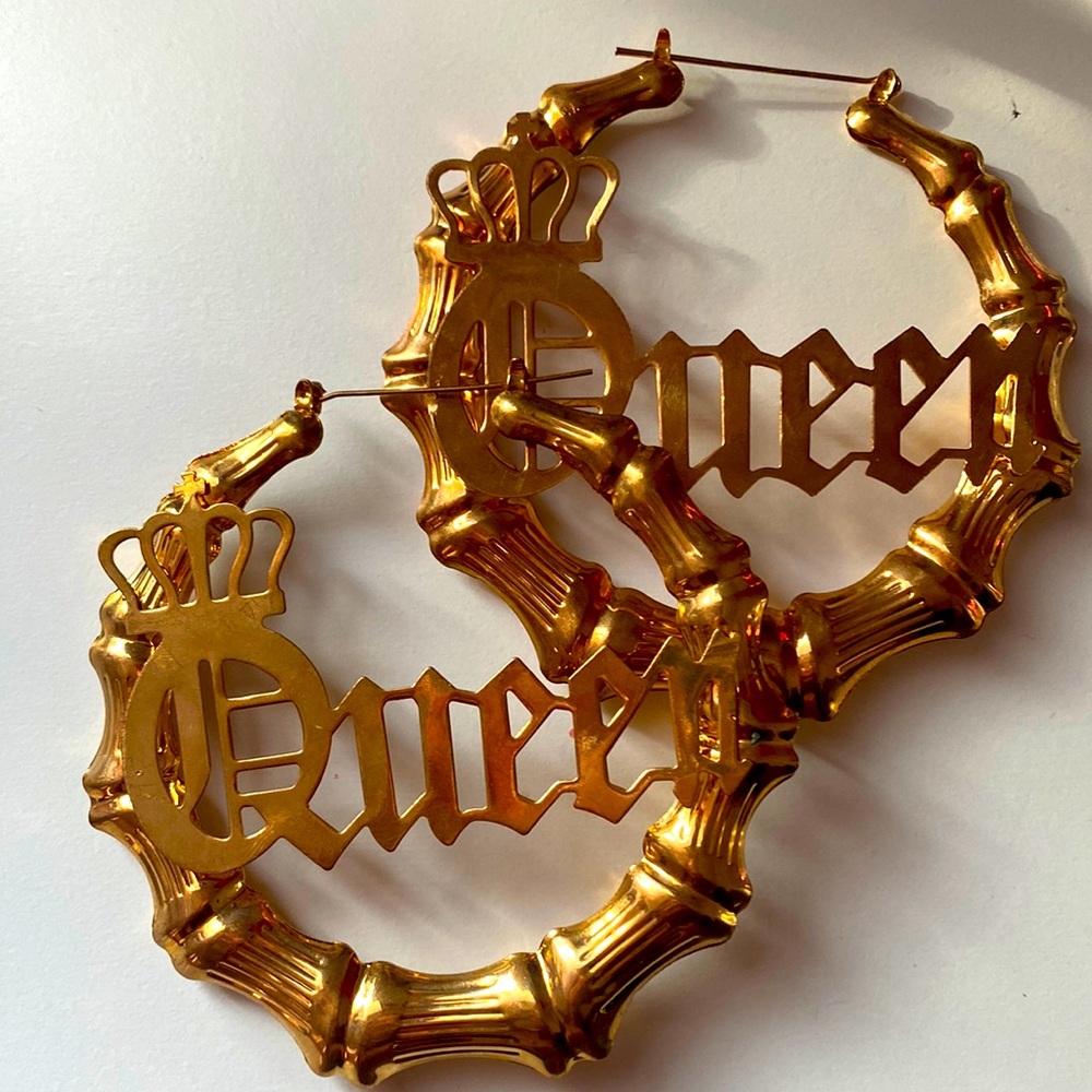 Queen hoops Earrings